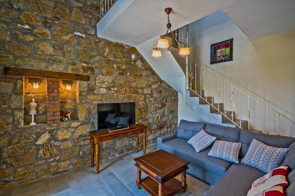 Mediterraneo Luxury Suites Halkidiki Вурвуру Экстерьер фото